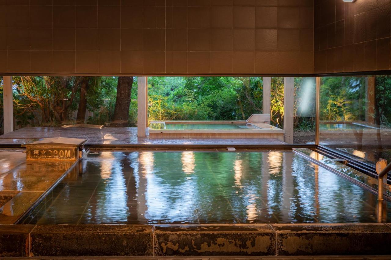 Honbako 箱根本箱 Hakone